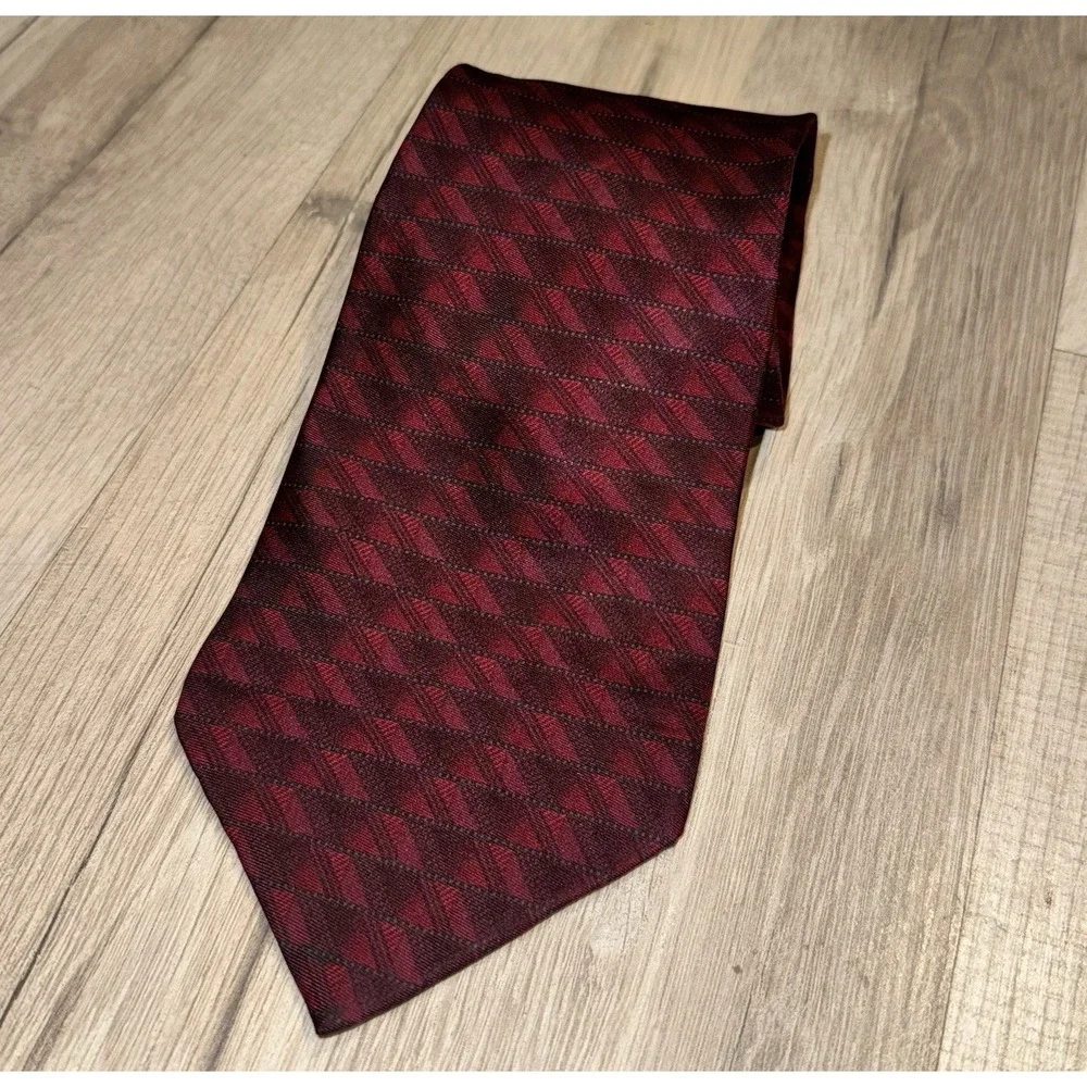 Henry Grethel 100% Silk Red/Black Geometric Jacquard Classic Men's Tie